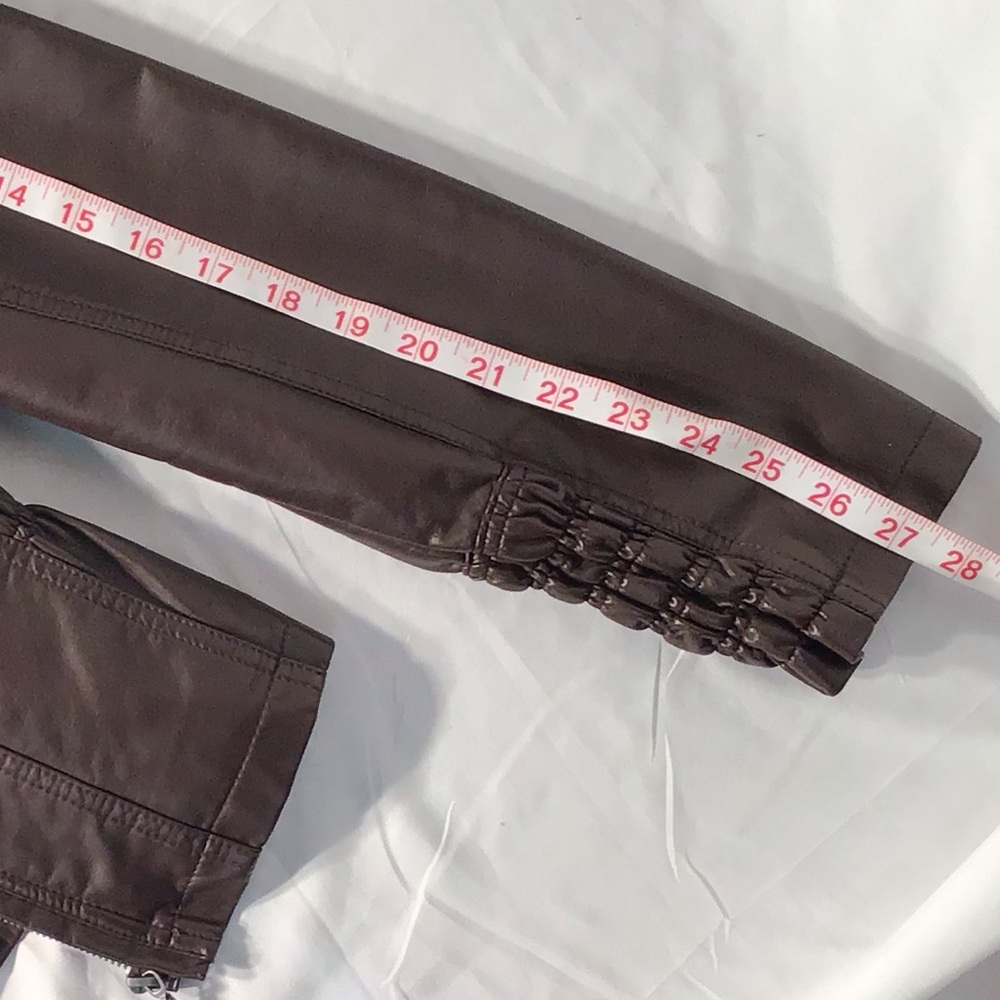 Guess Lightweight Jacket - Picture 6 of 8
